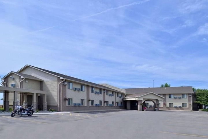 Hotel 2 of 43