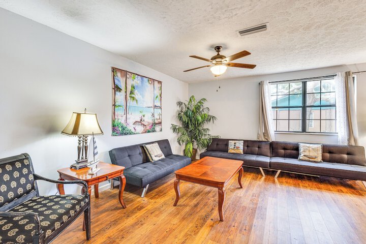 Steps to Beach: Carrabelle Family Home w / Patio!
