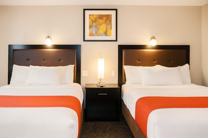 Lamplighter Inn