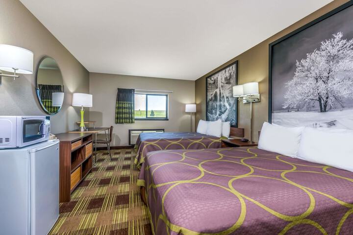 Room 9 of 15