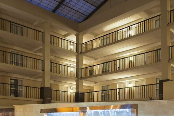 Hotel Interior 6 of 31
