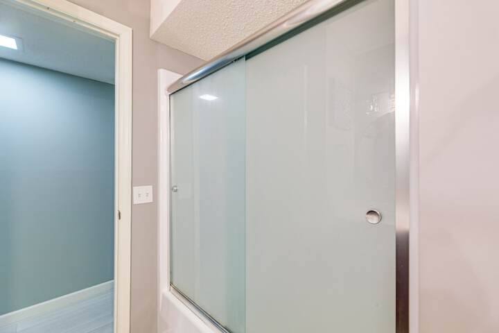 N Topsail Beach Oceanfront Condo w / Pool!