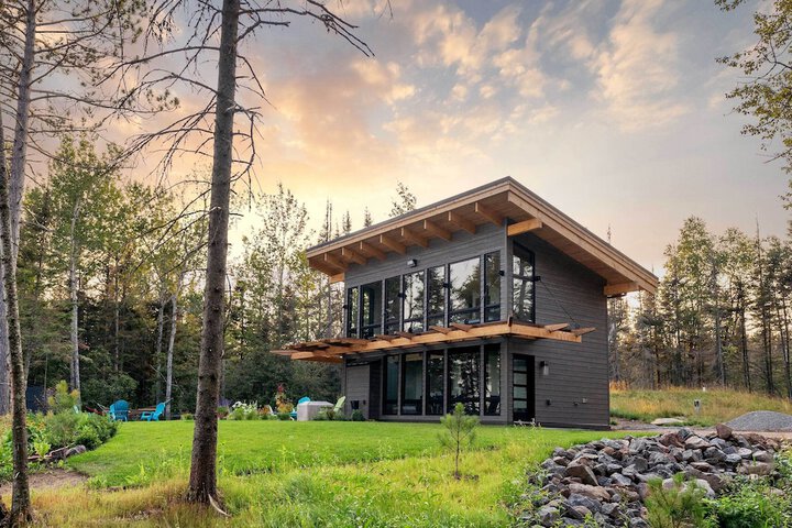 Office & Fire Pit: Waterfront Lake Superior Cabin!