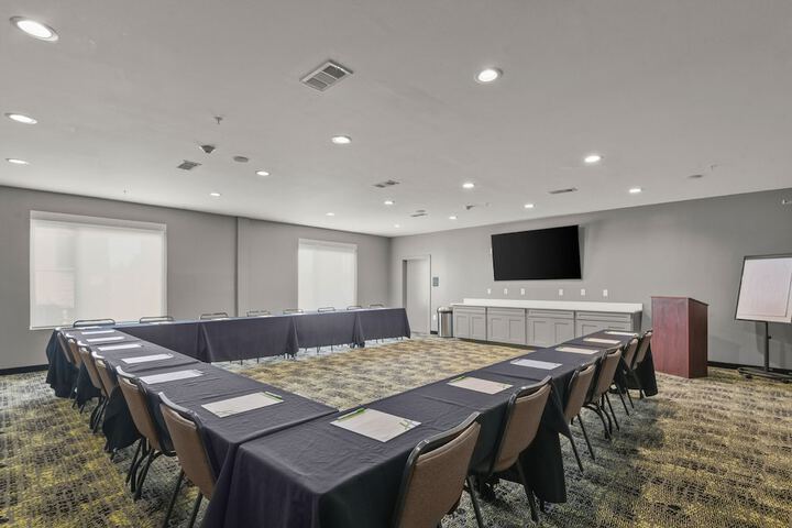 Holiday Inn Gonzales by IHG