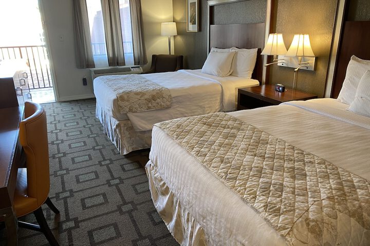 Room 18 of 130
