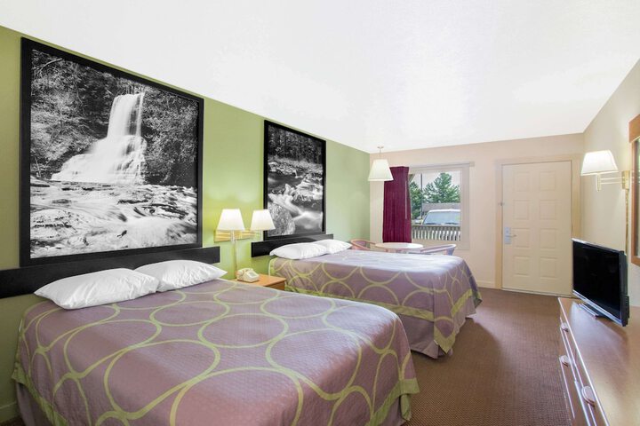 Room 34 of 48