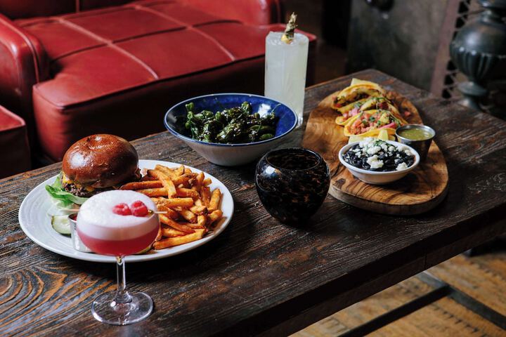 Dining 125 of 148