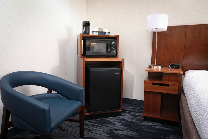 Fairfield Inn & Suites Charleston North / Ashley Phosphate
