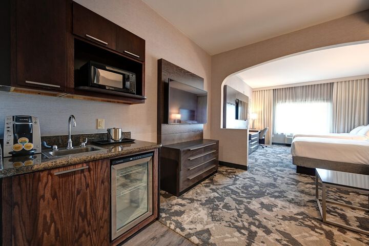Room 19 of 50