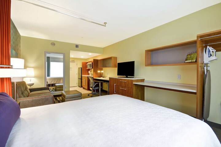 Room 18 of 39
