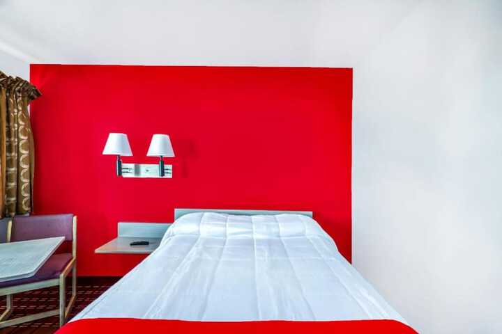 Room 23 of 25