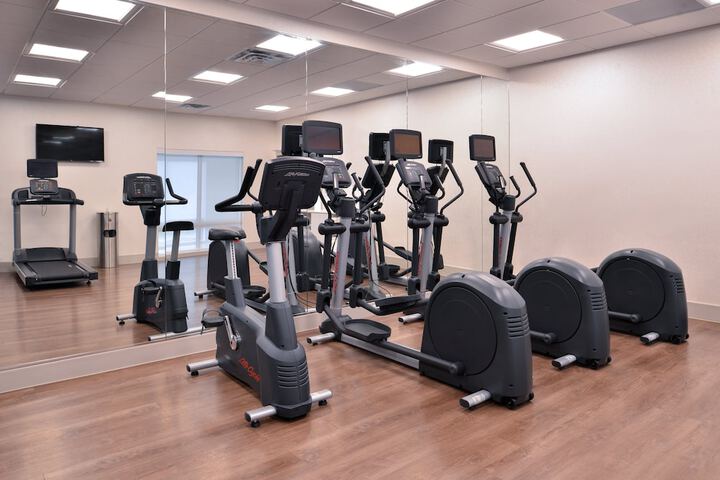 Holiday Inn Express & Suites Marshalltown by IHG