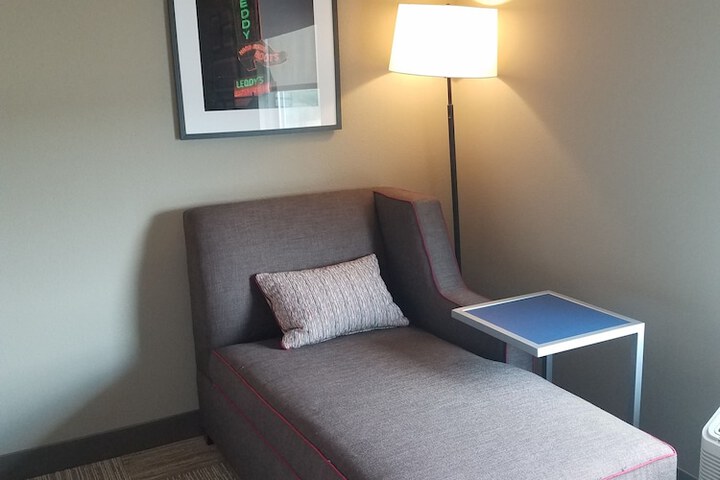 Room 31 of 50
