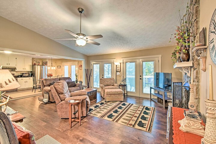 Comfy Jasper Getaway w / Community Amenities!