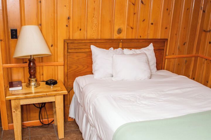 Montauk Lodge