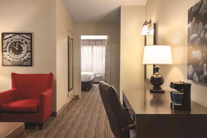 Room 21 of 31
