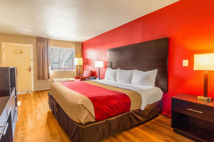 Room 19 of 26