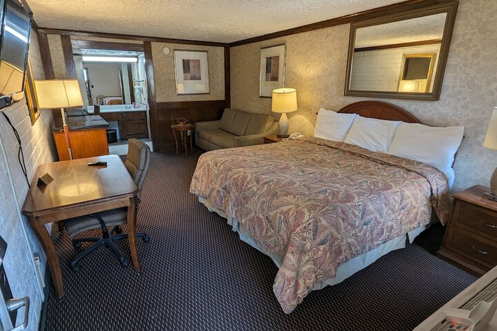 Room 15 of 24