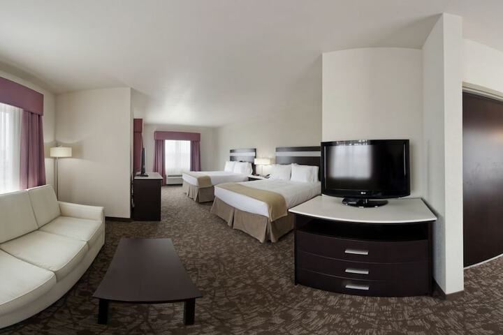 Room 45 of 61