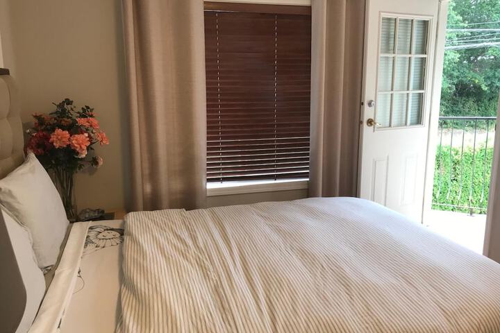 Room 10 of 36