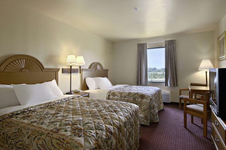 Room 4 of 7