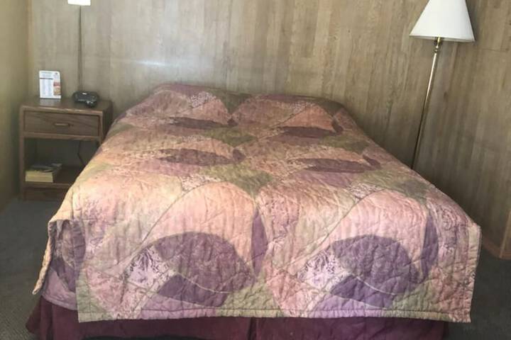 Room 8 of 19