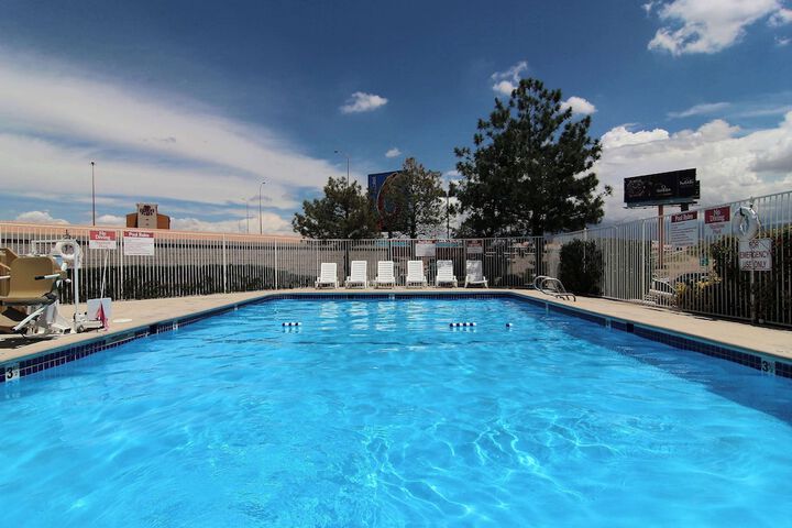 Pool 4 of 41