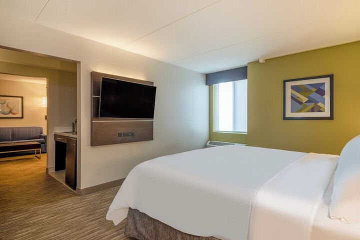 Holiday Inn Express Minneapolis West Plymouth by IHG