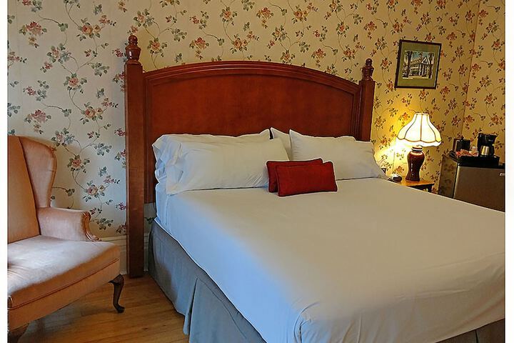 Thayers Inn