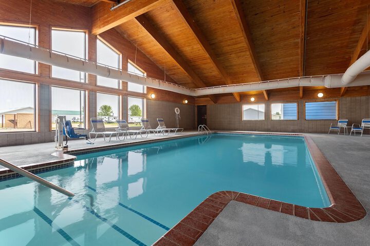 AmericInn by Wyndham Roseau