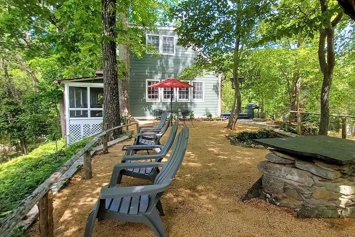 Warm + Peaceful Home w / Fire Pit on Haw River