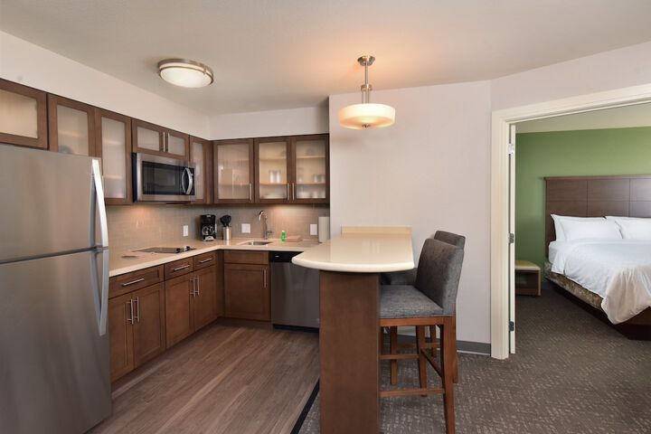 Staybridge Suites Wisconsin Dells - Lake Delton by IHG