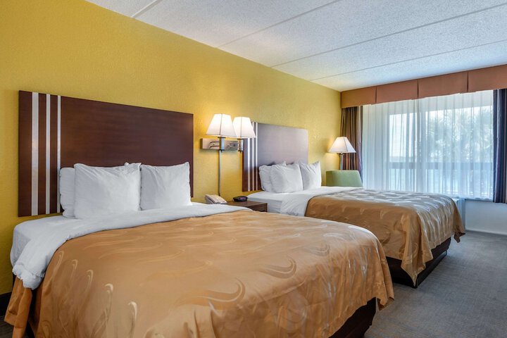 Room 15 of 37