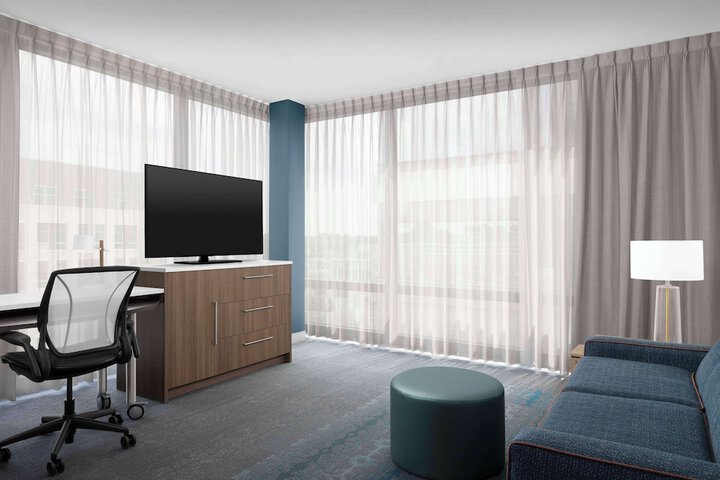 Room 16 of 37