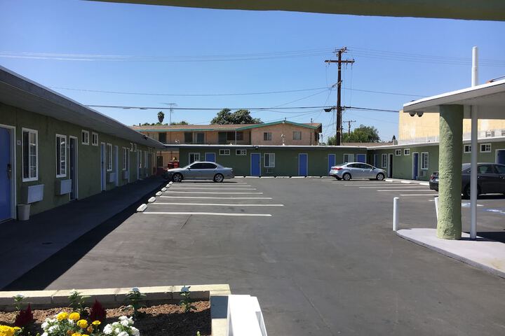 Town House Motel