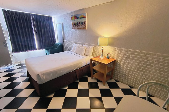 Monaco Motel - Wildwood Beach & Boardwalk
