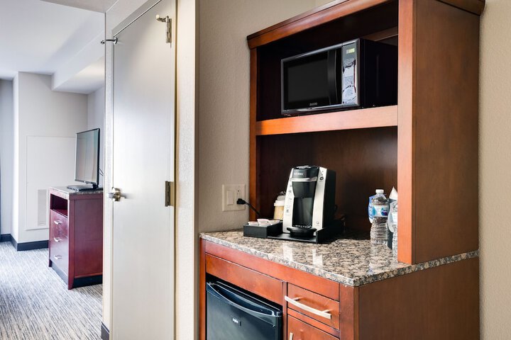 Room 29 of 60