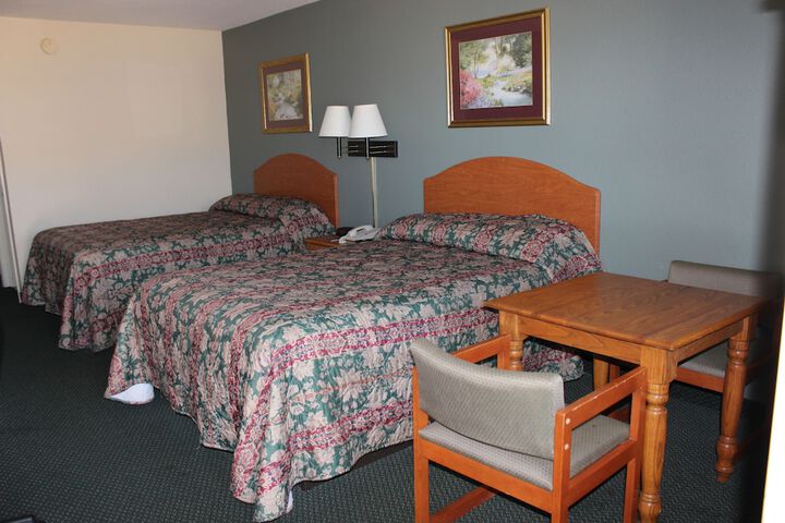 Room 8 of 13