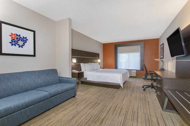 Room 18 of 35