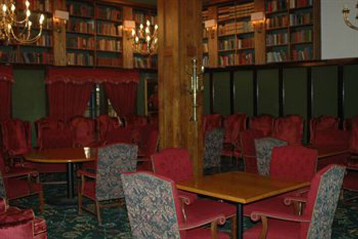 Urbana Landmark Hotel