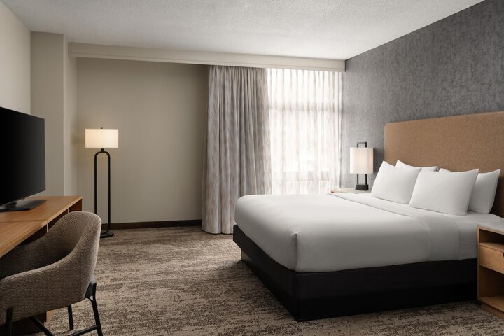 Embassy Suites by Hilton at Hot Springs Convention Center
