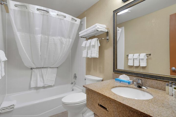 Room 65 of 120