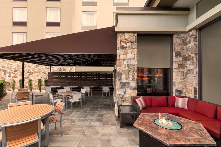 Terrace/Patio 34 of 35