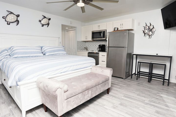 Room 44 of 169