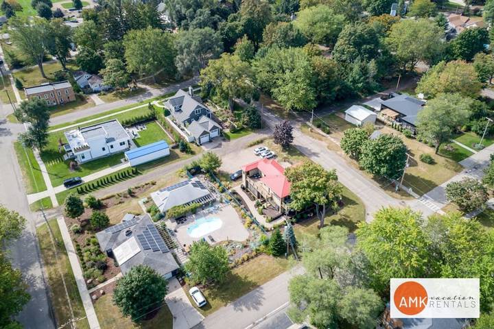 Lake Life Getaway - Condo Near Downtown