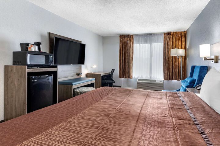 Room 65 of 72