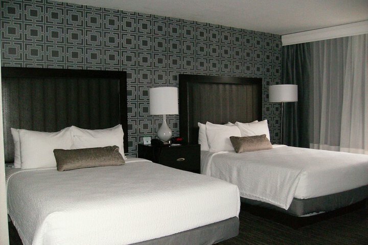 Best Western Plus Bradford Inn