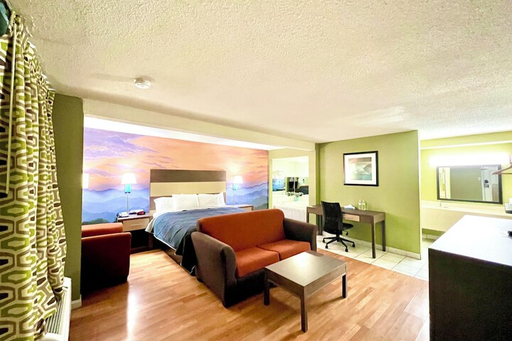 Hometown INN