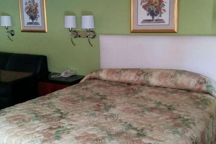 Room 29 of 77