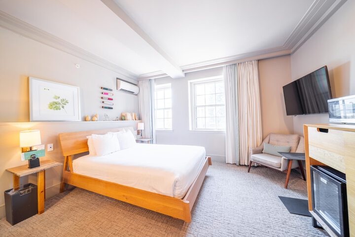 Room 25 of 57